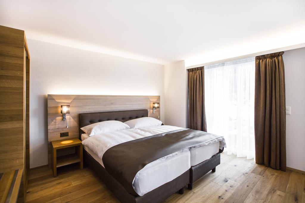 Romantik Hotel Le Vignier Avry-devant-Pont Стая снимка