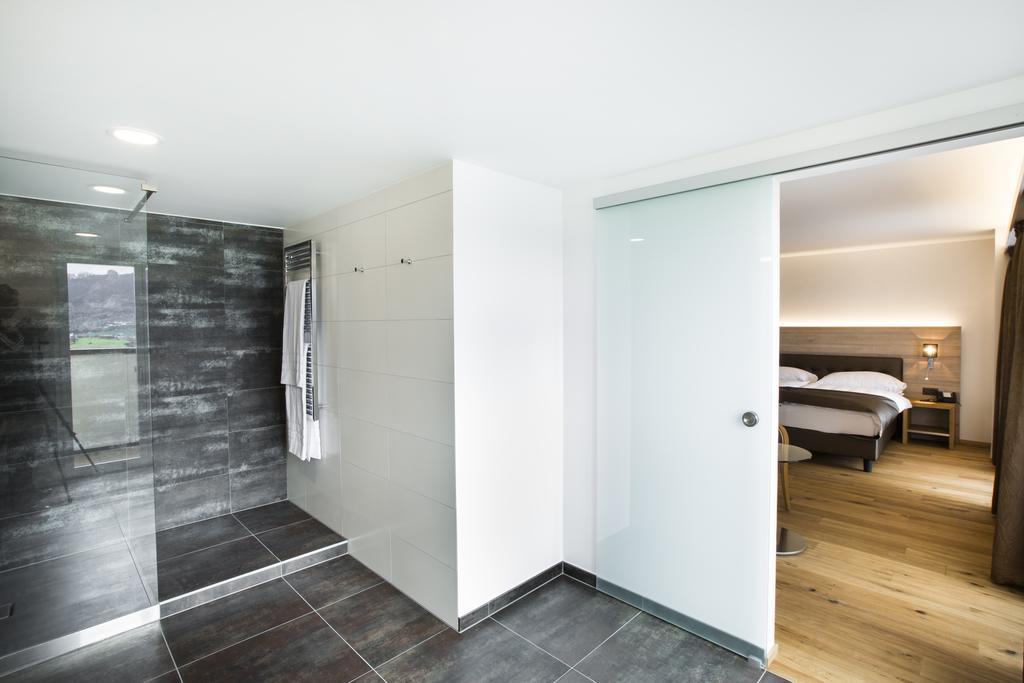 Romantik Hotel Le Vignier Avry-devant-Pont Стая снимка